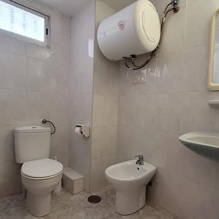 Damas Apartment *